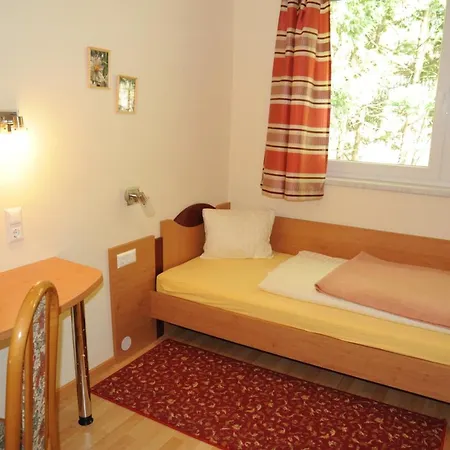 Guest house Zur Post 3*