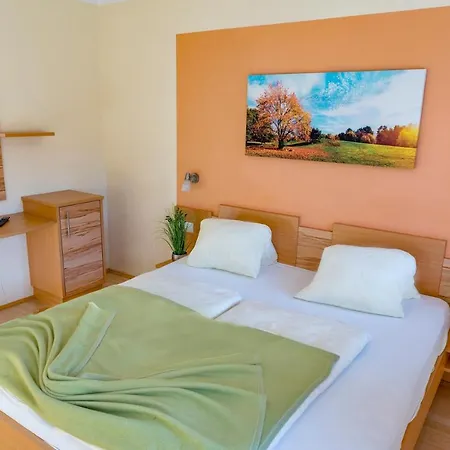 Zur Post Guest house Ossiach