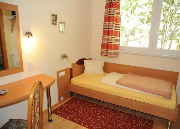 Guest house Zur Post 3*